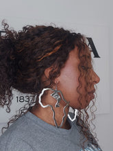 Load image into Gallery viewer, African Goddess Earrings

