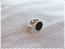 Load image into Gallery viewer, Black Charm Chain link Ring
