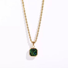 Load image into Gallery viewer, Emerald Green Stone Chain
